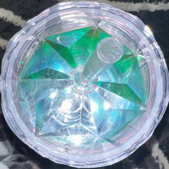 Starbucks Christmas Holiday 2023 Clear Diamond Prism Venti Tumbler - Picture 3 of 5